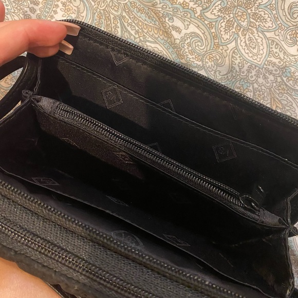 Vera Bradley crossbody tech pouch - Picture 3 of 4